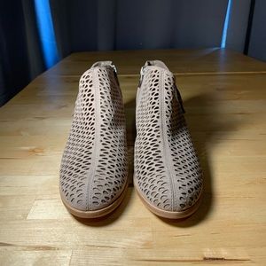 Vince Camuto Phandra